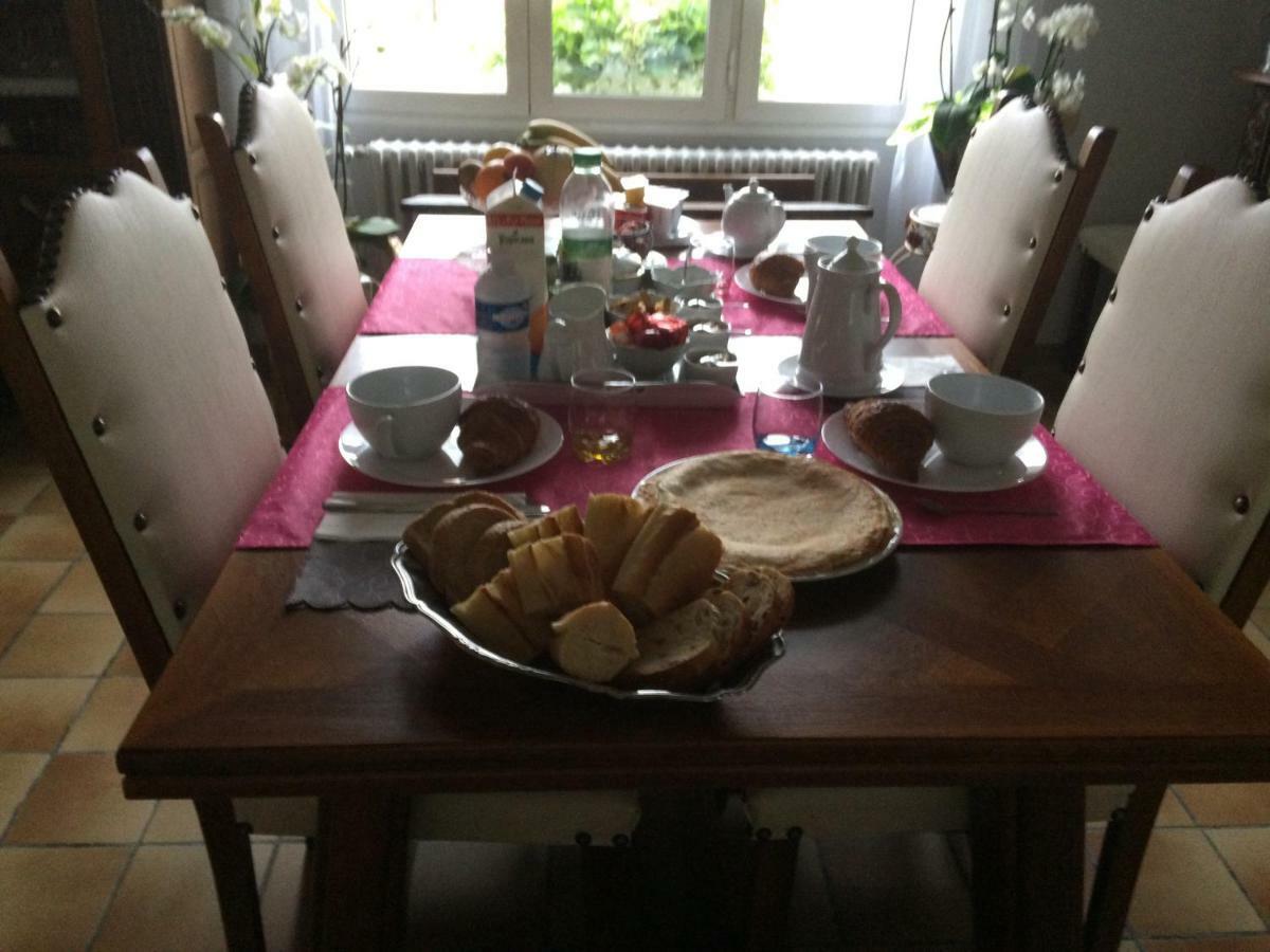 La Mansarde Bed & Breakfast Neuville-sous-Montreuil Exterior foto